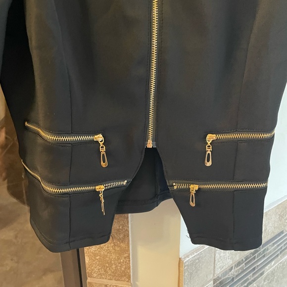 Sharp Blazer - Picture 2 of 3